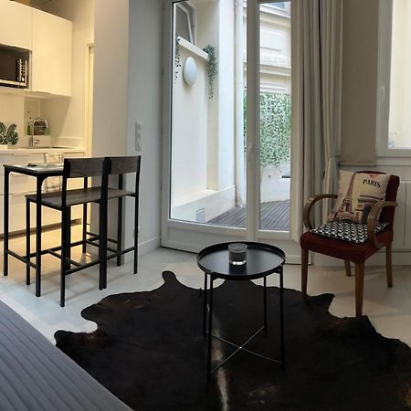 Charmant Studio Au Coeur De Париж Екстериор снимка