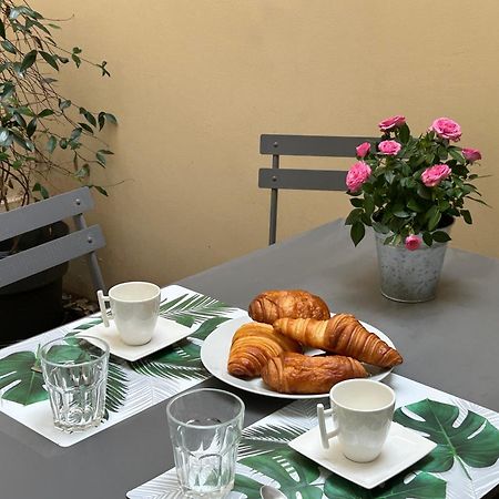 Charmant Studio Au Coeur De Париж Екстериор снимка